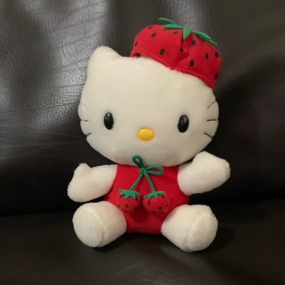 Hello Kitty Nakajima Strawberry 7” plush. - Picture 1 of 3